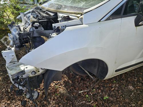 Used Left front fenders PEUGEOT 3008 I MPV (0U_) 1.6 HDi (109 hp) 25290230