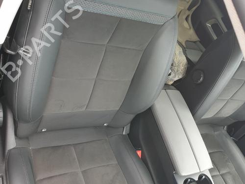 Used Right front seat Right front seat CITROËN C5 AIRCROSS (A_) 1.6 Hybrid 225 (A45GFR) (224 hp) 25866606 25866606