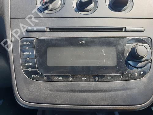 Used Radio SEAT TOLEDO III (5P2) 1.9 TDI (105 hp) 28020942