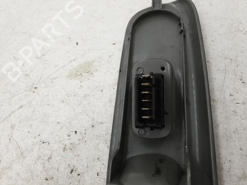 Used Right front window switch Right front window switch RENAULT CLIO II (BB_, CB_) 1.9 D (B/CB0E, BB0J) (64 hp) 22871699 22871699