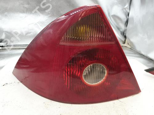Used Left taillight FORD MONDEO III (B5Y) 2.0 16V TDDi / TDCi (115 hp) 22881402