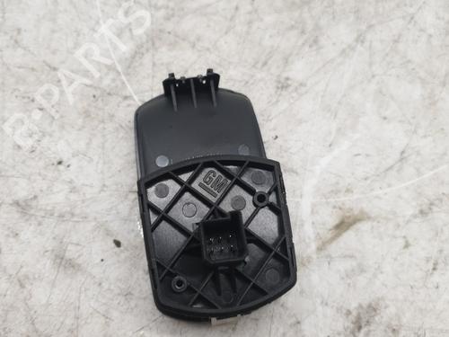 Used Right front window switch Right front window switch OPEL CORSA D (S07) 1.3 CDTI (L08, L68) (75 hp) 22869667 22869667