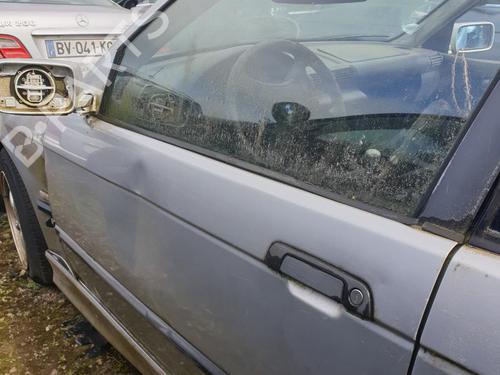 Used Left front door BMW 3 Compact (E36) 316 i (105 hp) 26154610