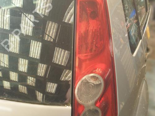 Right taillight FORD FIESTA V (JH_, JD_) 1.4 TDCi 1437625