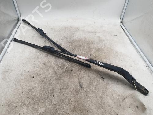 Used Front windshield wiper arm VW POLO (9N_, 9A_) 1.4 TDI (70 hp) 28127954