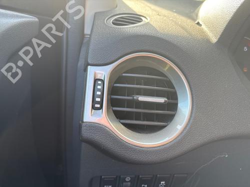Air vent RENAULT KOLEOS I (HY_) 2.0 dCi (HY0K) | BP40016067I21 - Image 3