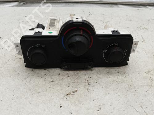 Used Climate control RENAULT MEGANE II Estate (KM0/1_) 1.5 dCi (KM1F) (86 hp) 24485873