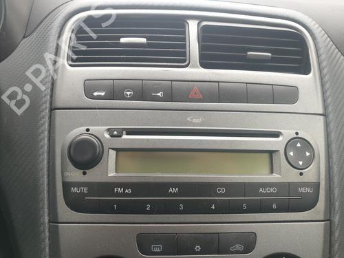 radio-fiat-grande-punto-199_-2005-32449998 main image