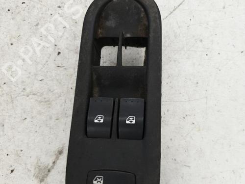 Used Left front window switch Left front window switch RENAULT MEGANE II Coupé-Cabriolet (EM0/1_) 1.9 dCi (120 hp) 25842877 25842877