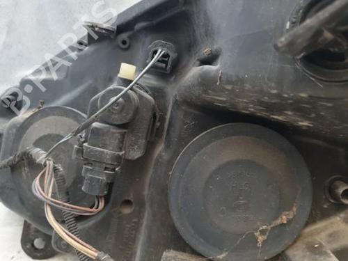 Used Right headlight Right headlight RENAULT GRAND SCÉNIC II (JM0/1_) 1.9 dCi (JM0G, JM12, JM1G, JM2C) (120 hp) 24422550 24422550