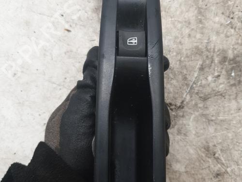 Used Left rear window switch RENAULT MEGANE III Hatchback (BZ0/1_, B3_) 1.5 dCi (BZ09, BZ0D, BZ1W, BZ29, BZ14) (110 hp) 30318286