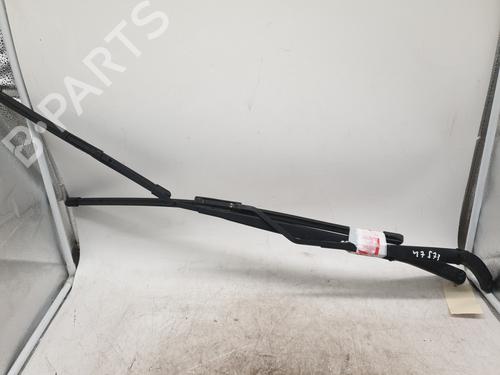 front-windshield-wiper-arm-renault-clio-iv-bh_-2012-2013-2014-2015-2016-2017-2018-2019-2020-2021-32124691 main image