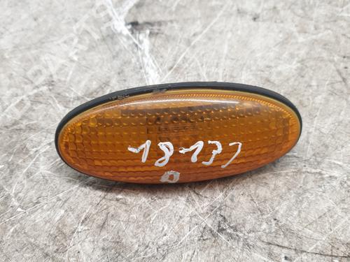 Used Right front indicator NISSAN MICRA II (K11) 1.0 i 16V (K11) (54 hp) 31640762