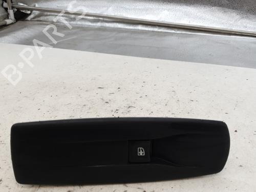 Used Right front window switch RENAULT MEGANE III Hatchback (BZ0/1_, B3_) 1.5 dCi (106 hp) 24485931