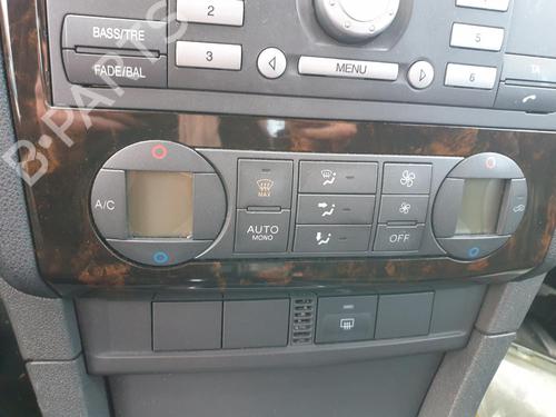 Commande Chauffage FORD FOCUS II (DA_, HCP, DP) 1.6 TDCi (90 hp) 32327646
