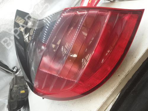 Used Left taillight MERCEDES-BENZ C-CLASS Coupe (CL203) C 200 Kompressor (203.745) (163 hp) 22875724
