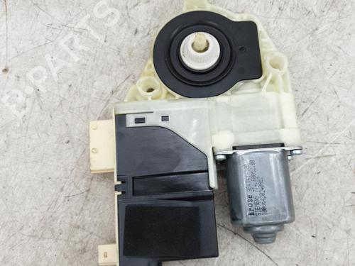 Rudehejsemotor forskærm venstre CITROËN C4 I (LC_) 1.6 HDi (109 hp) 25842296