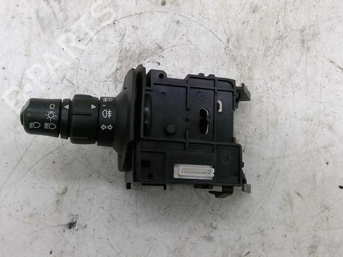 Used Switch Switch RENAULT SCÉNIC II (JM0/1_) 1.5 dCi (JM1E, JM16) (106 hp) 22882482 22882482