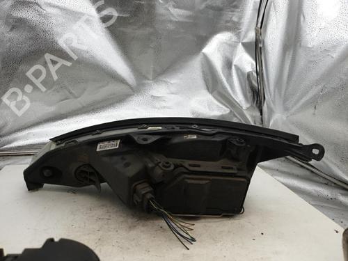 Used Right headlight Right headlight FORD FOCUS I (DAW, DBW) 1.8 Turbo DI / TDDi (90 hp) 22867732 22867732