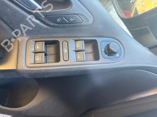 Used Left front window switch Left front window switch 39424298 39424298