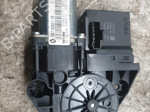 Right front window motor RENAULT SCÉNIC III (JZ0/1_) 1.9 dCi (JZ0J, JZ1J, JZ1K, JZ1S) | BP29434617E20 