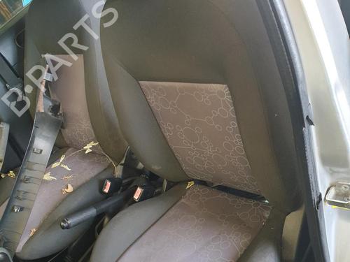 Left front seat FORD FIESTA V (JH_, JD_) 1.4 TDCi 1368151