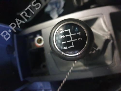 Used Shift knob Shift knob VW POLO IV (9N_, 9A_) 1.4 TDI (70 hp) 31599692 31599692