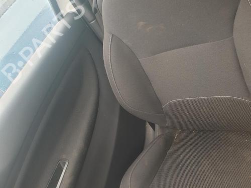 right-front-seat-ds-ds-3-sa_-2015-2016-2017-2018-2019-28614043 main image