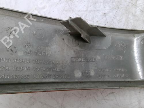 Left front indicator RENAULT MASTER II Platform/Chassis (ED/HD/UD) 2.5 dCi 100 (ED4V, ED8V) | BP25842747C32 