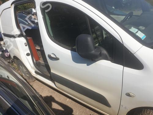 Used Right front door Right front door 37802468 37802468