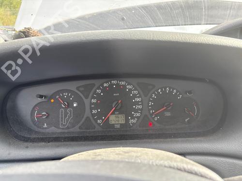 Used Instrument cluster Instrument cluster 39216257 39216257