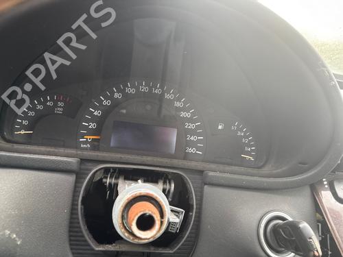 Used Instrument cluster Instrument cluster MERCEDES-BENZ C-CLASS (W203) C 220 CDI (203.006) (136 hp) 39561682 39561682
