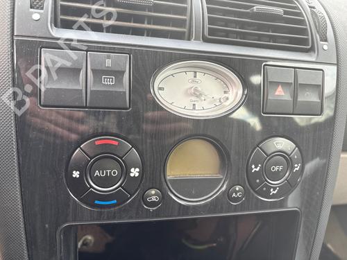 Commande Chauffage Commande Chauffage FORD MONDEO III Saloon (B4Y) 2.0 16V TDDi / TDCi (115 hp) 39696472 39696472