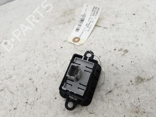 electronic-module-renault-megane-iii-hatchback-bz01_-b3_-2008-23435903 main image