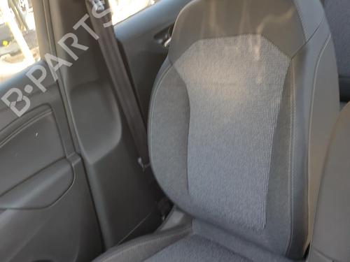 Used Right front seat OPEL CROSSLAND X / CROSSLAND (P17, P2QO) 1.2 (75) (131 hp) 27992188