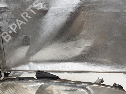 Used Right headlight PEUGEOT 206 Hatchback (2A/C) 1.4 i (75 hp) 22865121