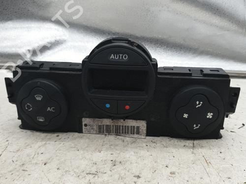 Used Climate control RENAULT MEGANE II (BM0/1_, CM0/1_) 1.5 dCi (BM02, BM13, BM2A, CM02, CM13) (101 hp) 24485848