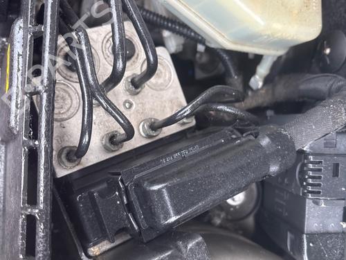 Used ABS pump ABS pump OPEL VECTRA C GTS (Z02) 1.9 CDTI (F68) (150 hp) 40444078 40444078