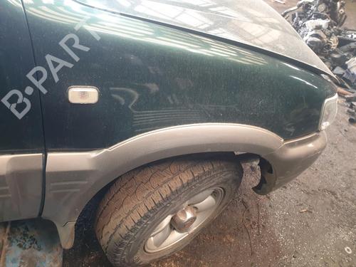 Used Right front fenders Right front fenders NISSAN TERRANO II (R20) 2.7 TDi 4WD (125 hp) 33742068 33742068