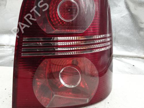 Used Right taillight Right taillight VW TOURAN (1T1, 1T2) 1.9 TDI (105 hp) 22878762 22878762