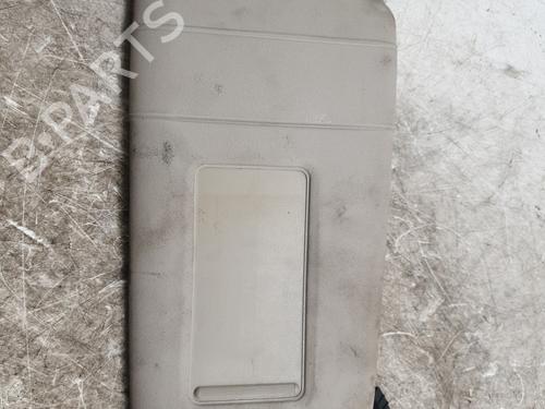 Høyre solskjerm AUDI A4 B5 (8D2) 2.5 TDI quattro (150 hp) 32134021