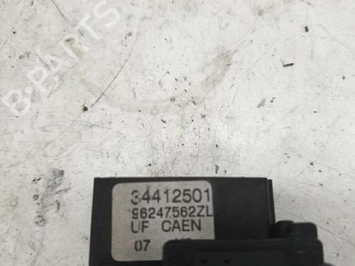 Used Steering column stalk CITROËN XSARA (N1) 1.9 TD (90 hp) 22884877