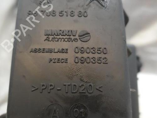 Used Air filter box Air filter box CITROËN C3 II (SC_) 1.2 VTi 82 (82 hp) 22867209 22867209