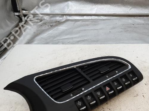 Used Middle console Middle console PEUGEOT 3008 I MPV (0U_) 1.6 HDi (109 hp) 22866418 22866418