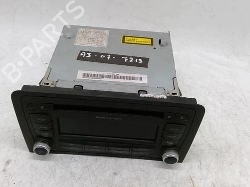 Used Radio Radio AUDI A3 Sportback (8PA) 1.9 TDI (105 hp) 22884638 22884638