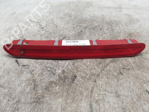 Troisième feu stop VW POLO V (6R1, 6C1) 1.2 TDI (75 hp) 28054989