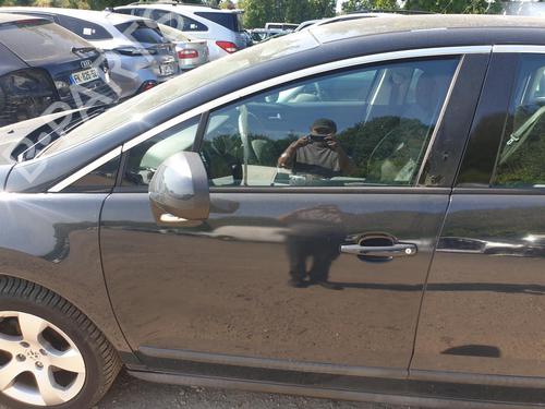 Used Left front door Left front door 37079958 37079958