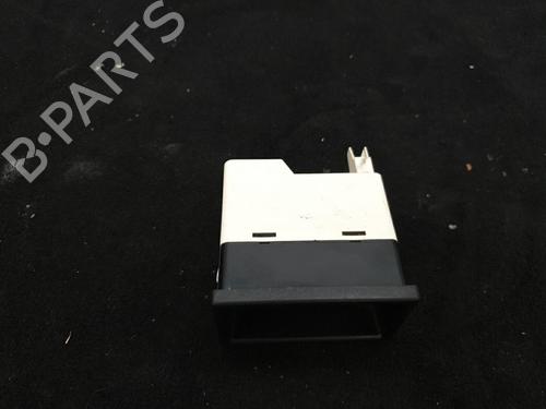 display-monitor-citroen-c5-i-dc_-2001-2002-2003-2004-2005-25842353 main image