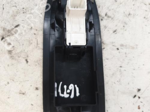 right-front-window-switch-peugeot-208-i-ca_-cc_-16-hdi-96751118zd-2012-2013-2014-2015-2016-2017-2018-2019-2020-22864886 main image