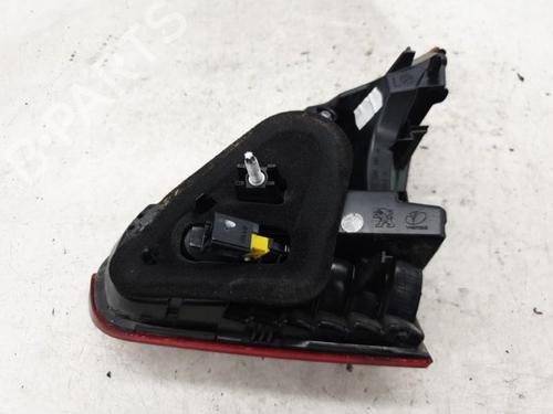 Used Left tailgate light Left tailgate light PEUGEOT 2008 I (CU_) 1.2 THP 110 / PureTech 110 (110 hp) 22884040 22884040